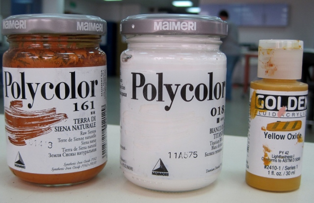 Paints used to color epoxy mounts.